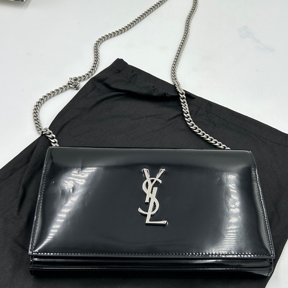 Women’s SaintLaurentYSL Crossbody/wallet on a chain made in Italy - Picture 1 of 12